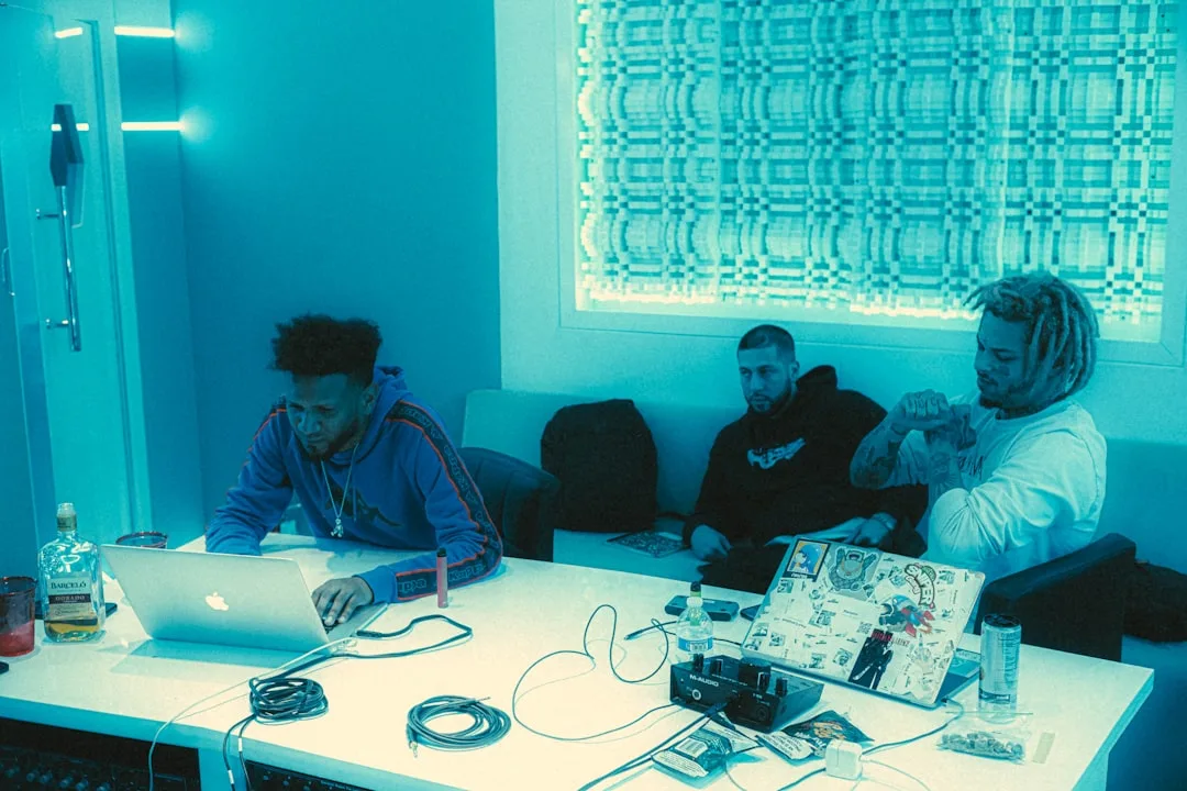 Remote Teams & Retention: Wie Kollaborationsplattformen die Mitarbeiterbindung stärken